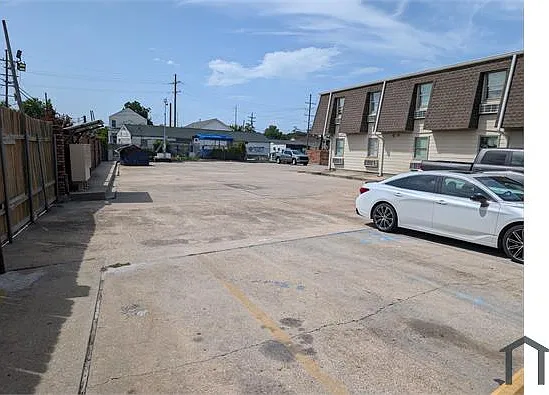 1801 Magnolia St — Photo 10