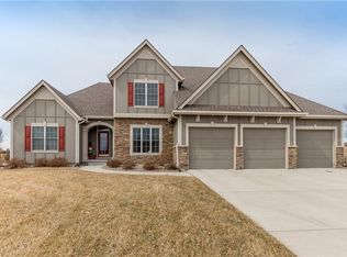 224 SW Stonegate Dr, Ankeny, IA 50023