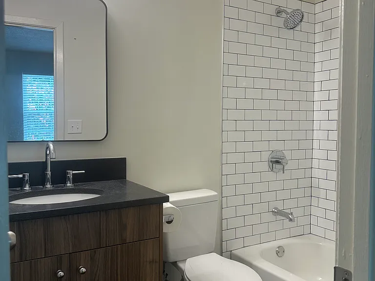 806 Wedgewood Way — Photo 11