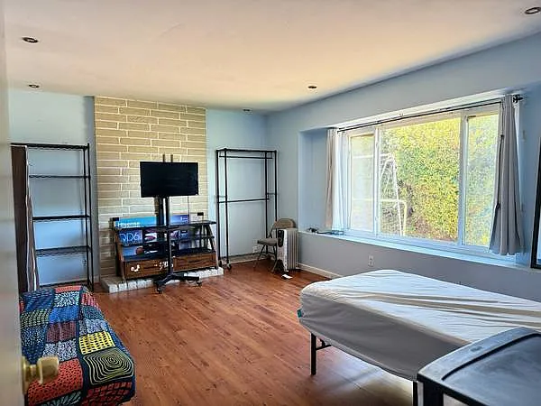 1422 Oaks Ct — Photo 4