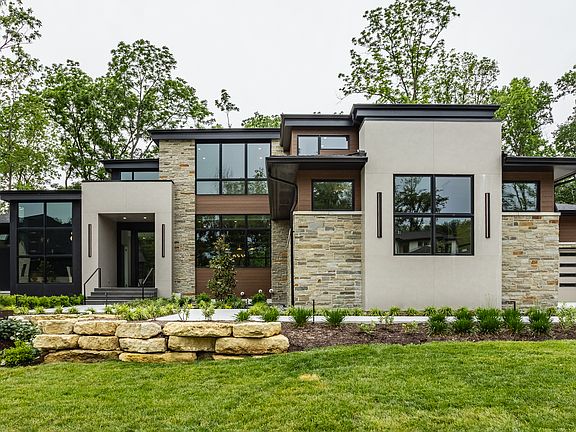 5th image of 4435 Strathmore Ln
