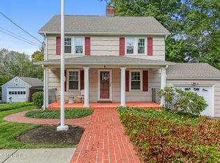 5 Hunter St, Old Greenwich, CT 06870