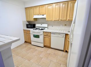6417 65th St #2L, Middle Village, NY 11379