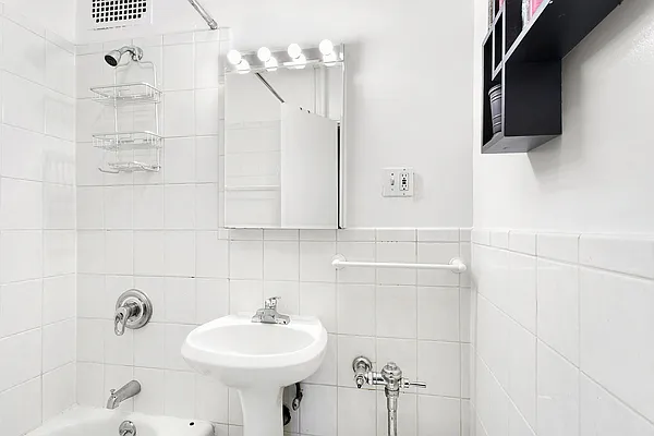 Rented by Corcoran | media 22