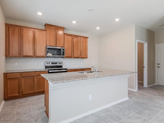 3rd image of 1307 Adam Ln