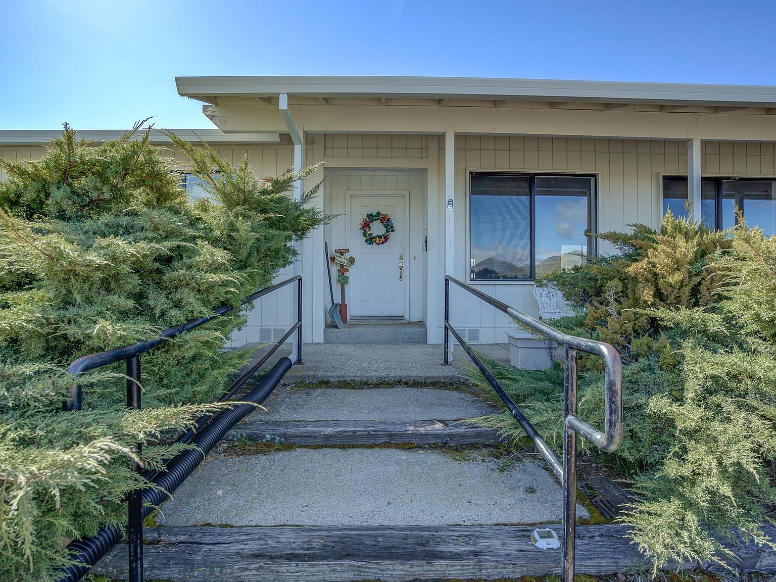 1810 Riverview Dr, Yreka, CA 96097 Zillow