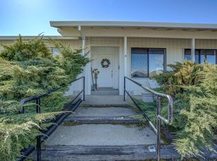 1810 Riverview Dr, Yreka, CA
