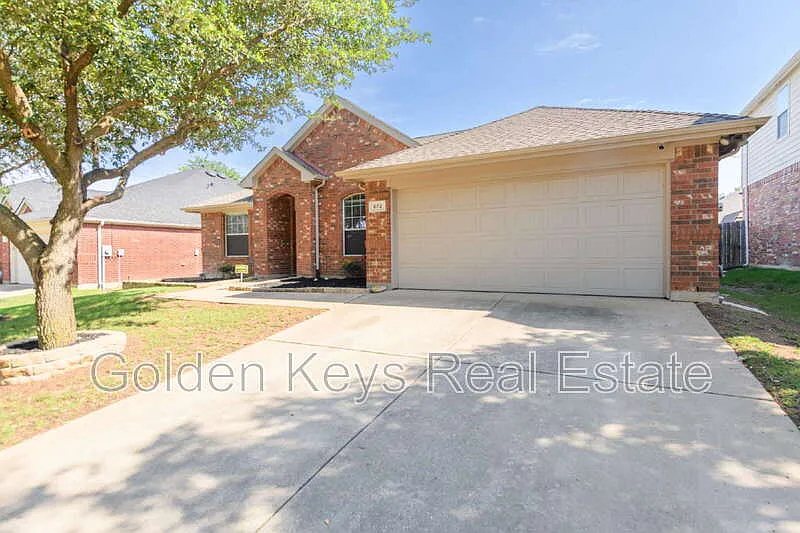 Building Photo - 672 S Heights Dr