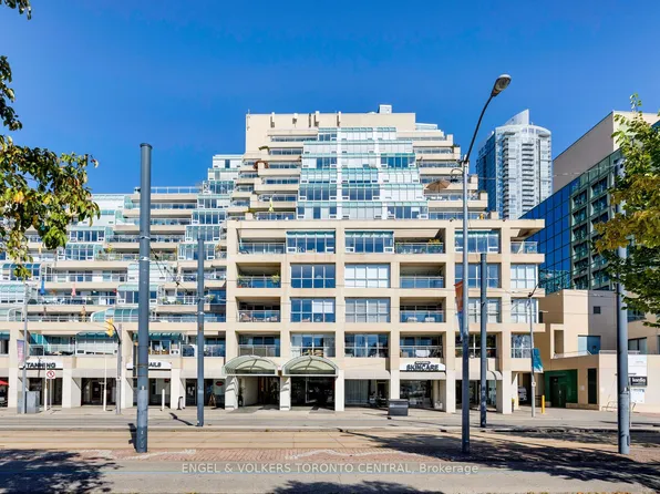 460 Queens Quay Way W #803E, Toronto, ON M5V 2Y4