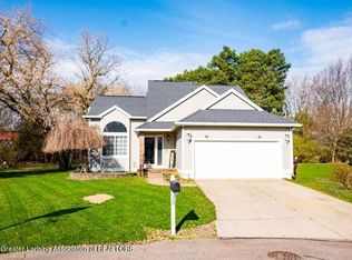 241 Winding River Ln, Williamston, MI 48895