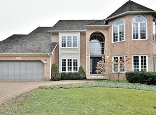 5725 Giddings Ave, Hinsdale, IL