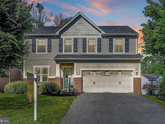 3rd image of 7339 Lake Willow Ct