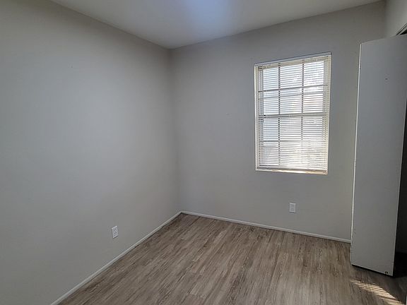 4th image of 1431 Griffin Ln