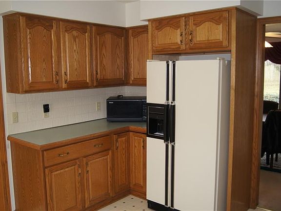 5th image of 1080 Hilbish Ave
