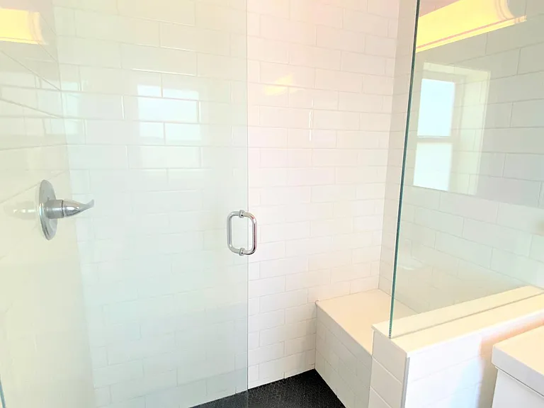252 Linden St #C — Photo 5