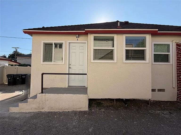 920 W Olive Ave #1 — Photo 1