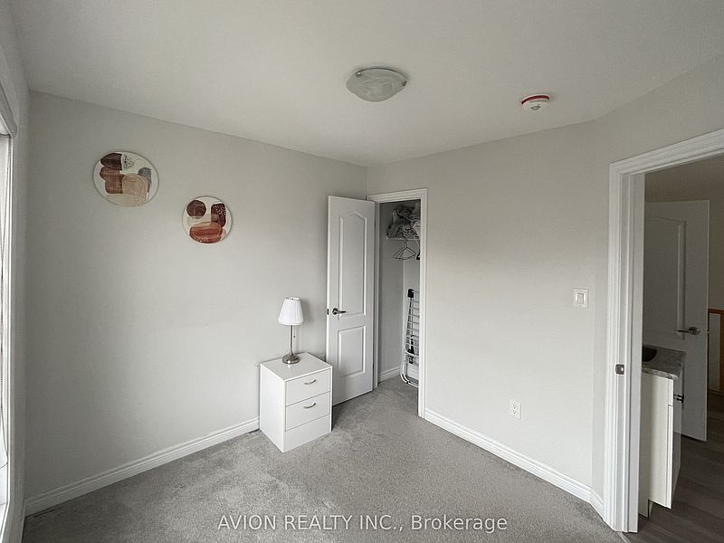 Markham House for rent - 2 Bedrooms — photo 4