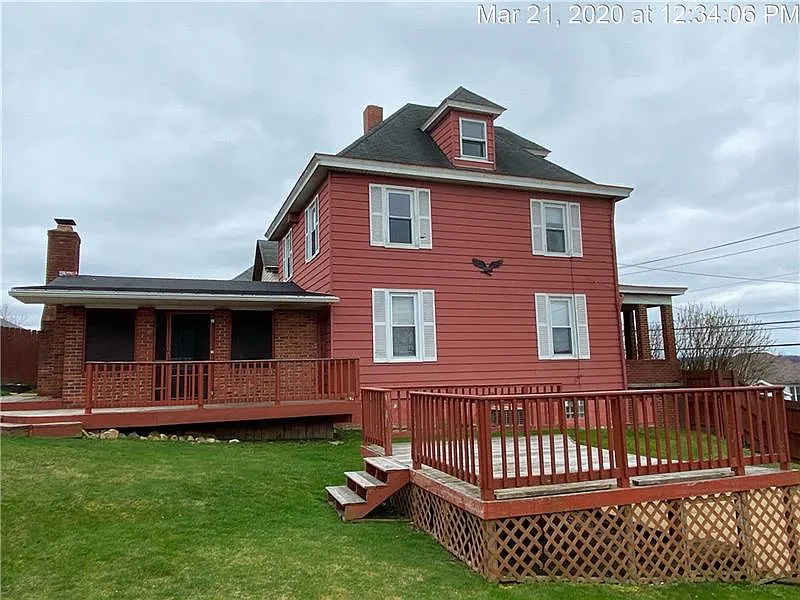 108 Bailey Ave photo 1