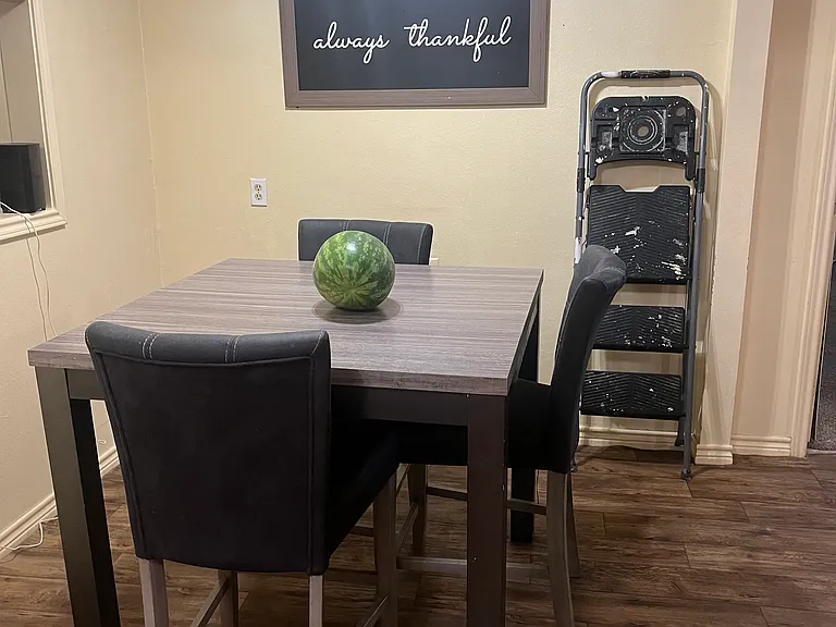 Dining area 2