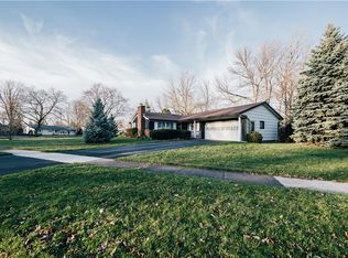 192 Black Walnut Dr, Rochester, NY 14615