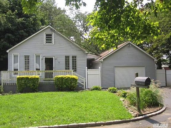 2nd image of 94 Columbus Ave