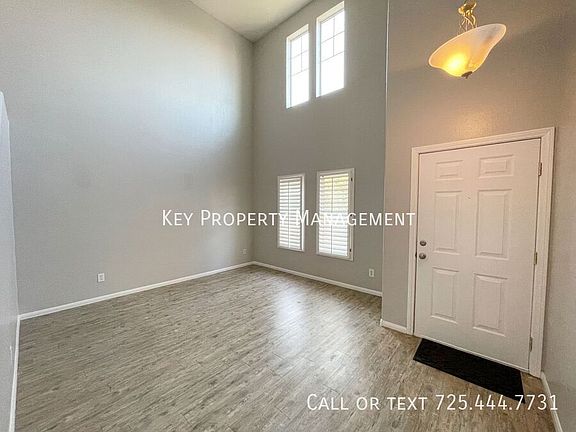 4th image of 605 Sonoran Heights Ave