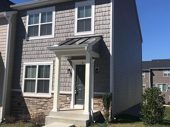 2nd image of 31 Andrews Pl