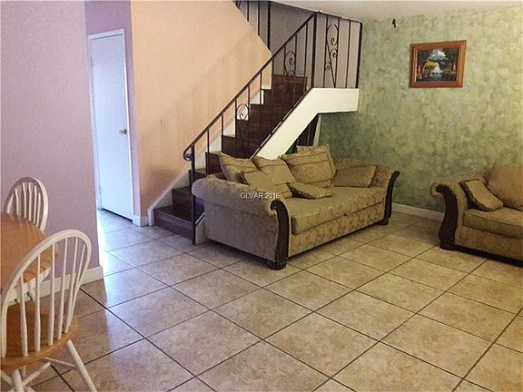 5th image of 3136 Hartford Ct