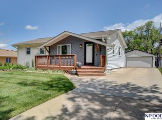 4705 N 95th St, Omaha, NE 68134