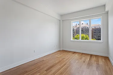 Rented by Safdie Realty Group