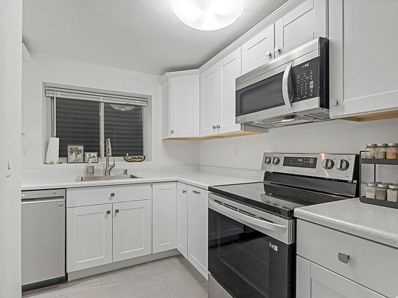 5th image of 1737 E Sunrise Park Dr #1
