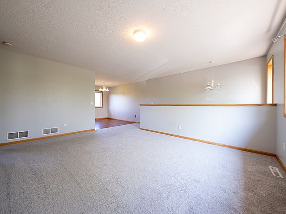 5th image of 1254 Willow Trl