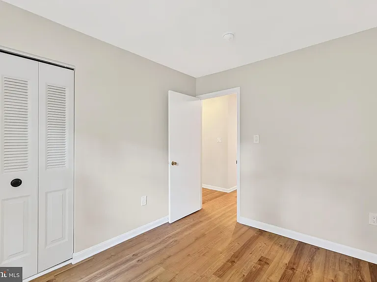 7306 Eggar Woods Ln — Photo 22