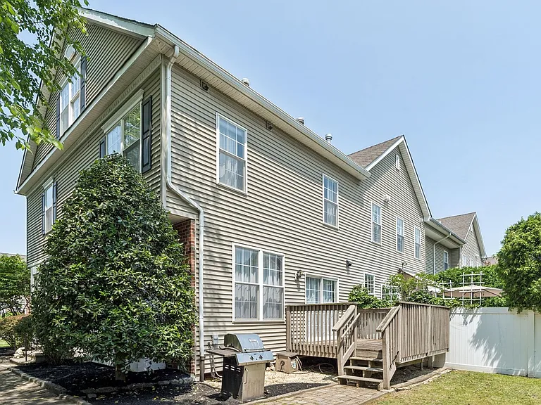 3521 Reserve Dr — Photo 31