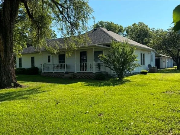 2281 215th St, Fort Scott, KS 66701