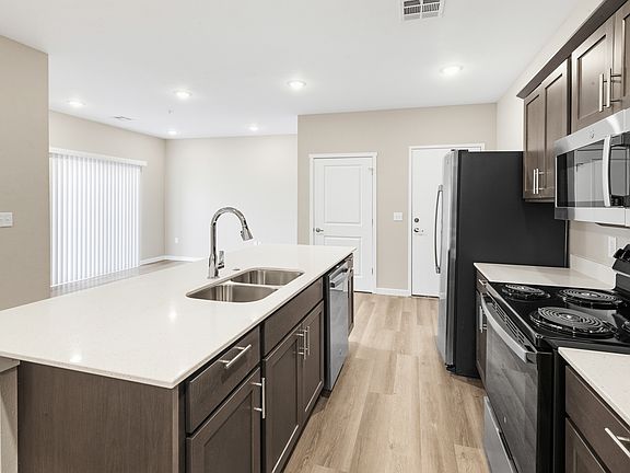 3rd image of 1819 Palace Dr #3B