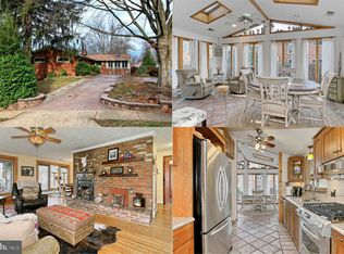 10102 Farmington Dr, Fairfax, VA 22030