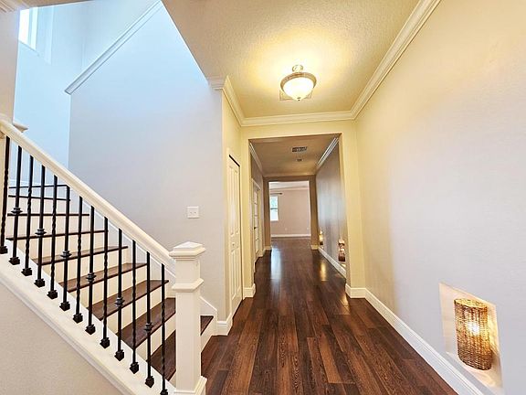 3rd image of 11867 Verrazano Dr