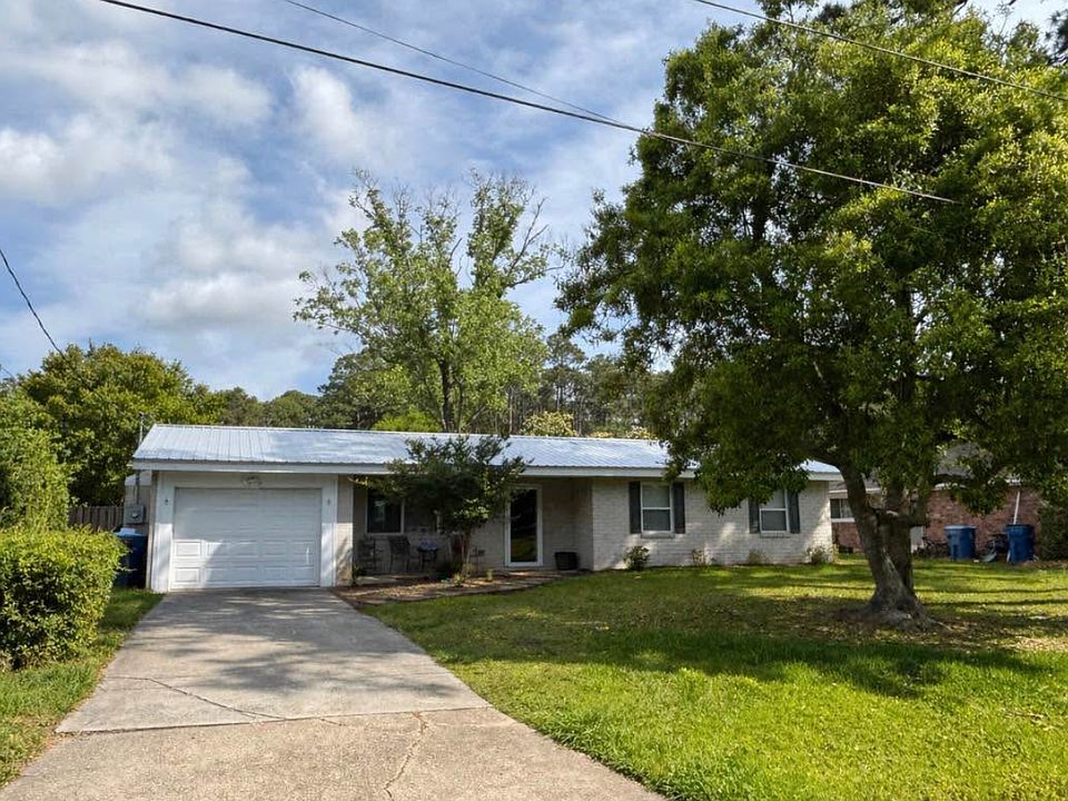 1st image of 2651 Canary Dr