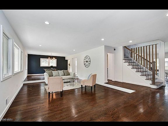 5th image of 202 Great Hills Dr