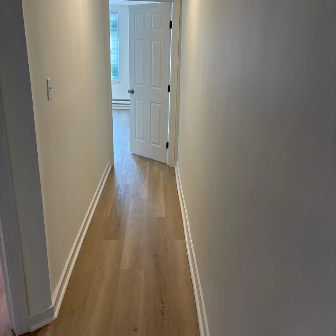 2 bed, 1.0 bath, 700 sqft, $1,350 — Photo 2
