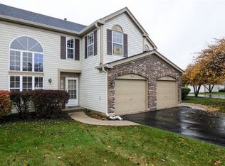 6759 Roanoake Ct, Gurnee, IL 60031
