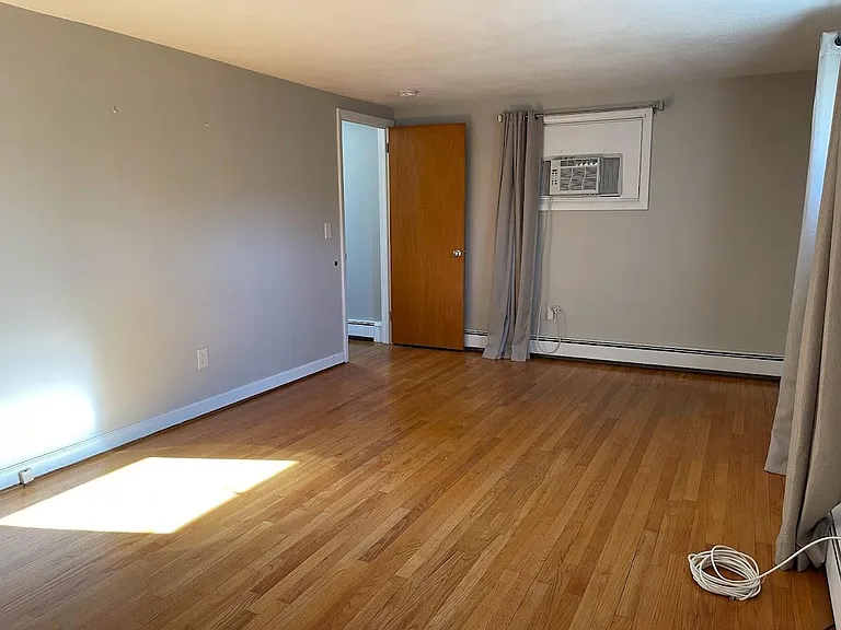 29 N Main St #A — Photo 9