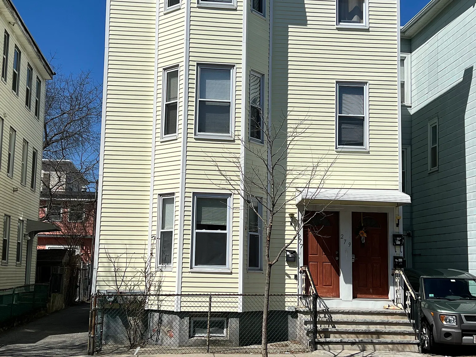 2 bed, 1050 sqft, $3,450 — Photo 1