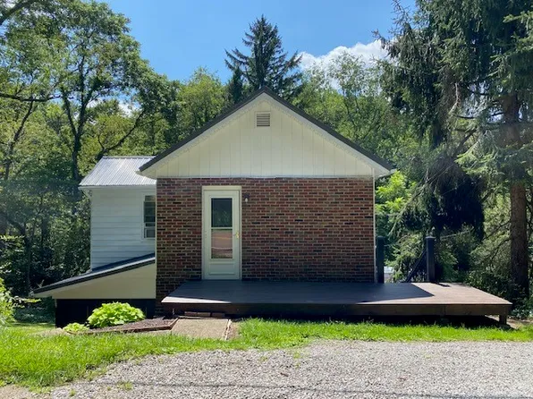 550 Herman Rd, Butler, PA 16002