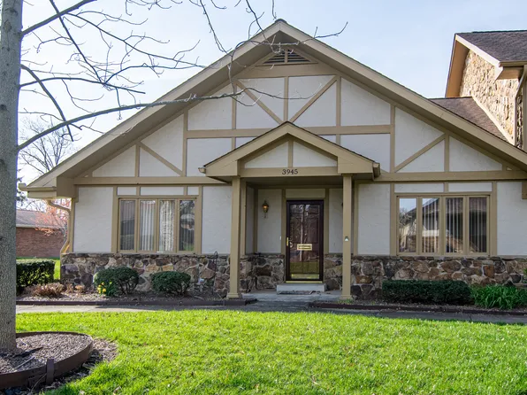 3945 Offshore Dr, Columbus, IN 47203