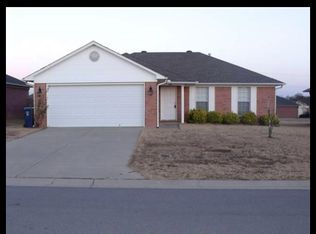 920 Brownstone Dr, Conway, AR 72034