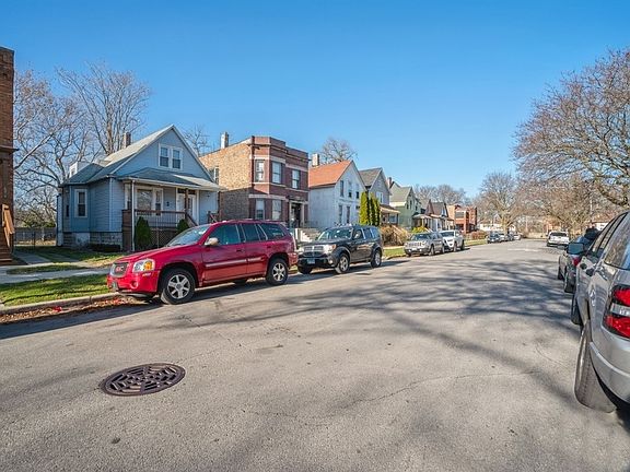 2nd image of 6933 S Woodlawn Ave