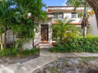 Chardonnay, Miami, FL 33173