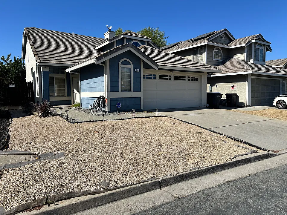 366 Plover Pl